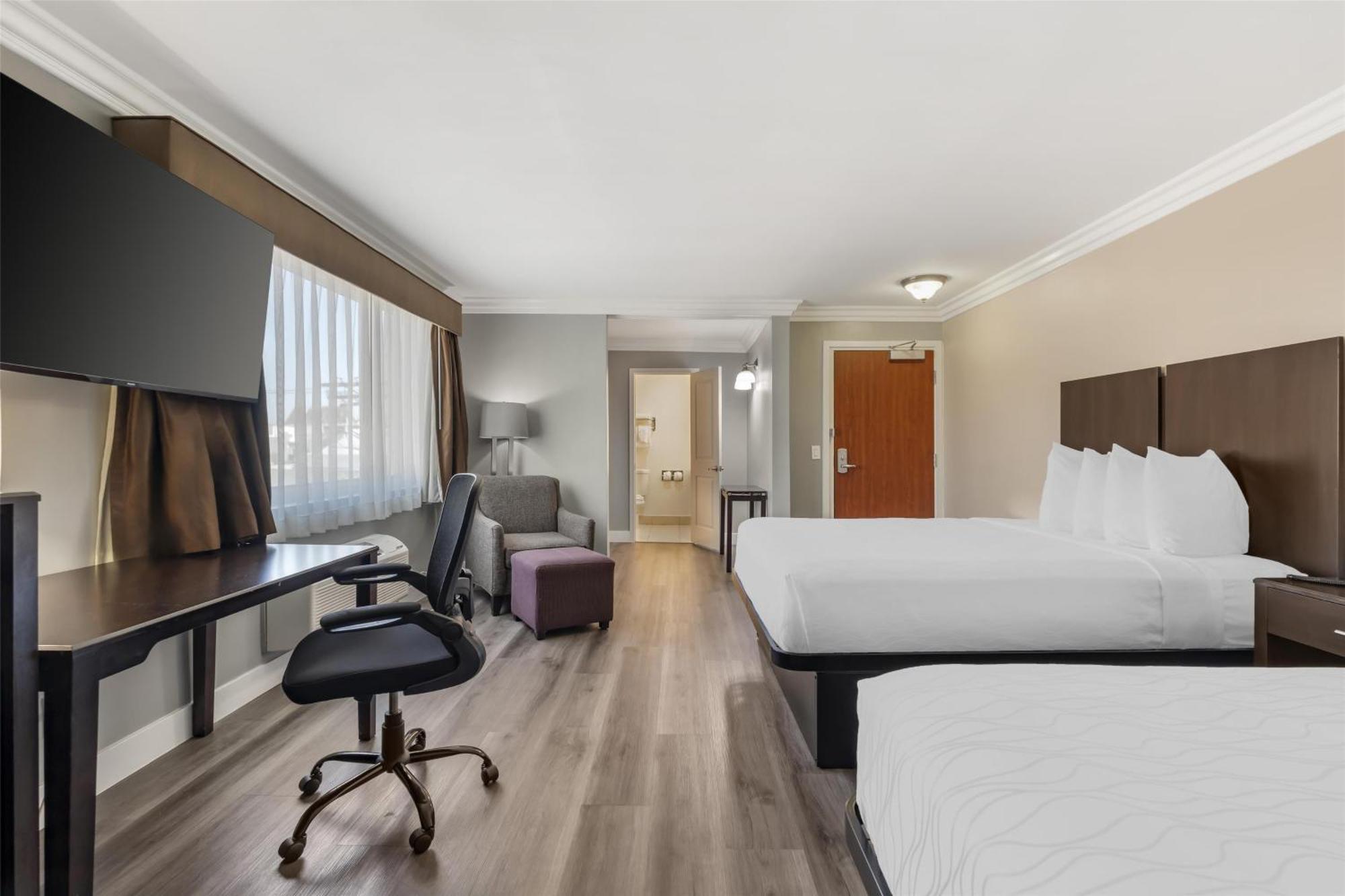 Western La Mid-town Hotel 3*